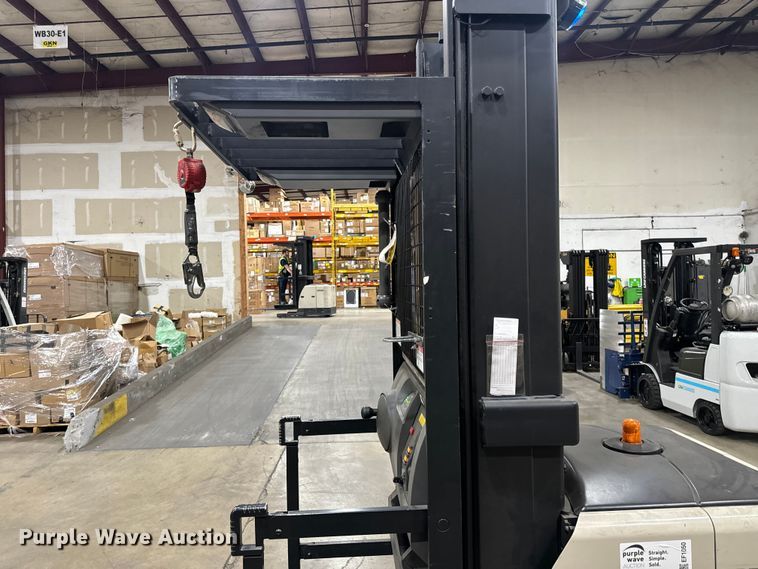 image for item EF1050 2019 Crown SP3520-30 order picker