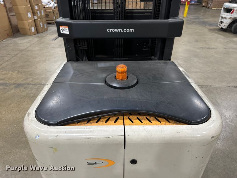 image for item EF1050 2019 Crown SP3520-30 order picker