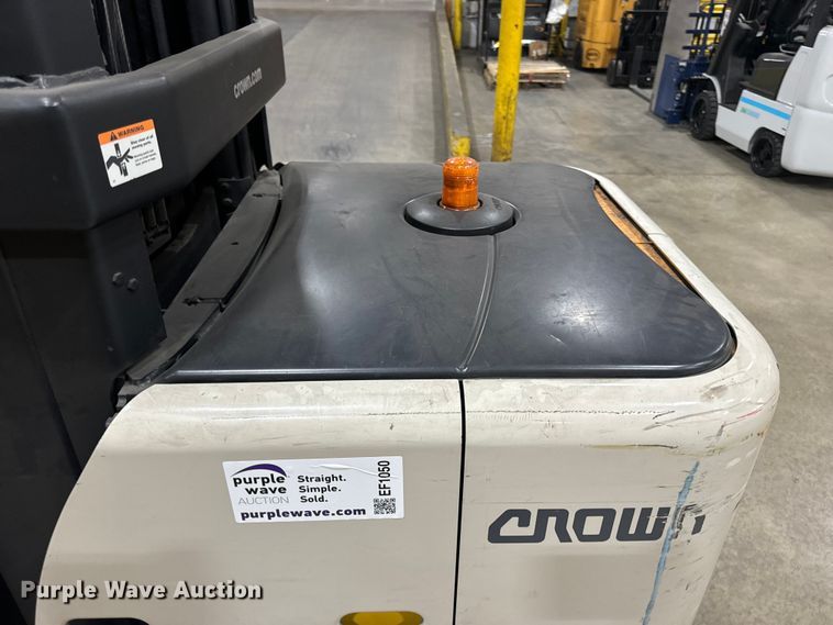 image for item EF1050 2019 Crown SP3520-30 order picker