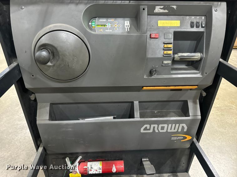 image for item EF1050 2019 Crown SP3520-30 order picker