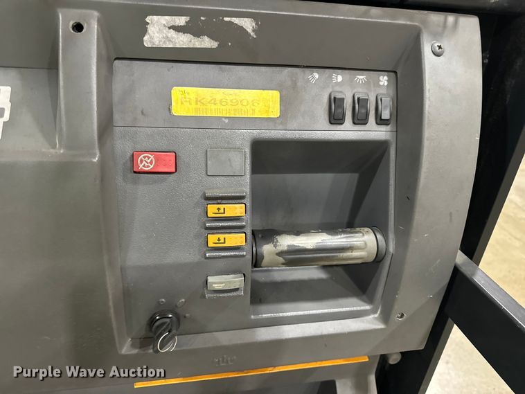 image for item EF1050 2019 Crown SP3520-30 order picker
