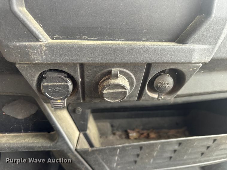 image for item EF1051 2024 Bobcat UV34XL utility vehicle