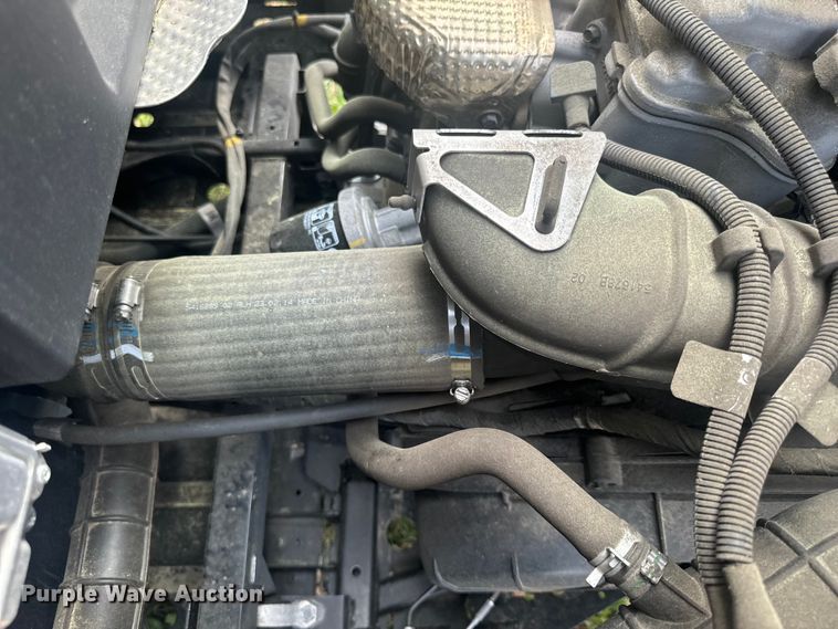 image for item EF1051 2024 Bobcat UV34XL utility vehicle