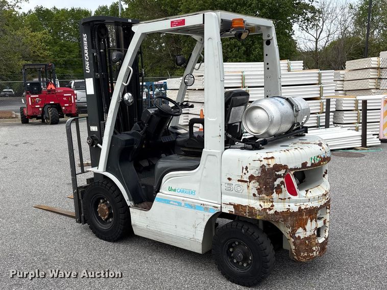image for item EF1072 2017 UniCarriers PF50 forklift