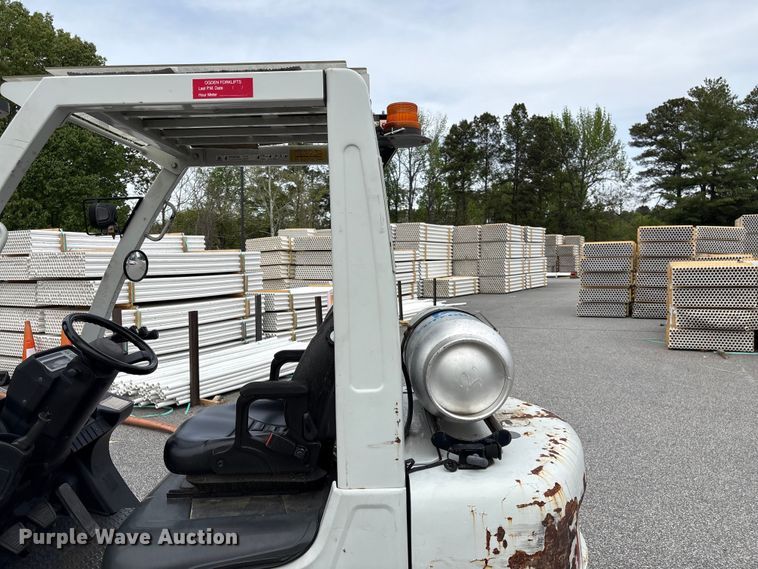 image for item EF1072 2017 UniCarriers PF50 forklift