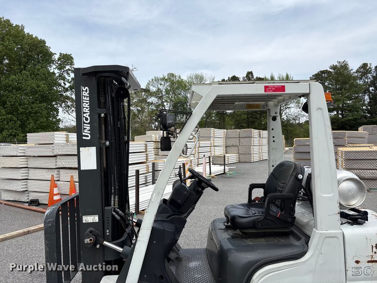 image for item EF1072 2017 UniCarriers PF50 forklift