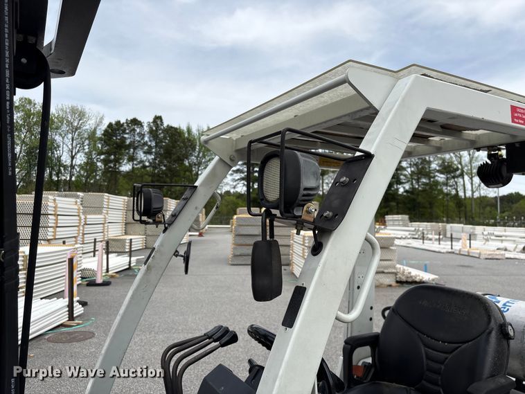 image for item EF1072 2017 UniCarriers PF50 forklift