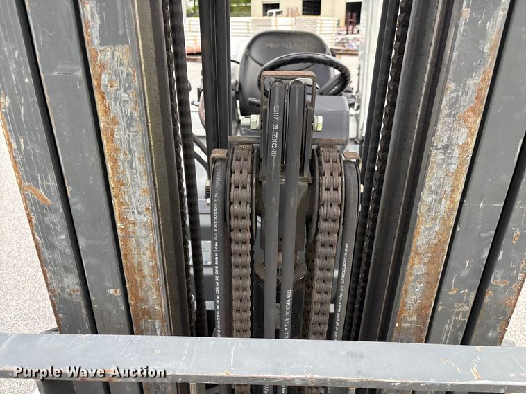 image for item EF1072 2017 UniCarriers PF50 forklift