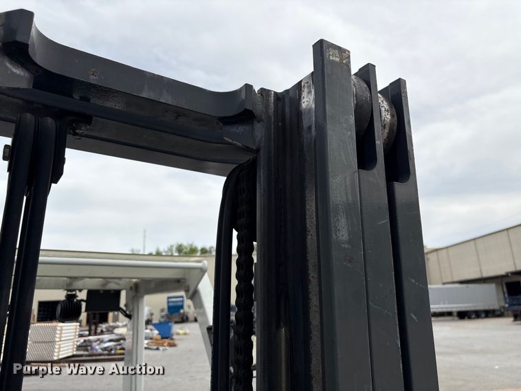 image for item EF1072 2017 UniCarriers PF50 forklift