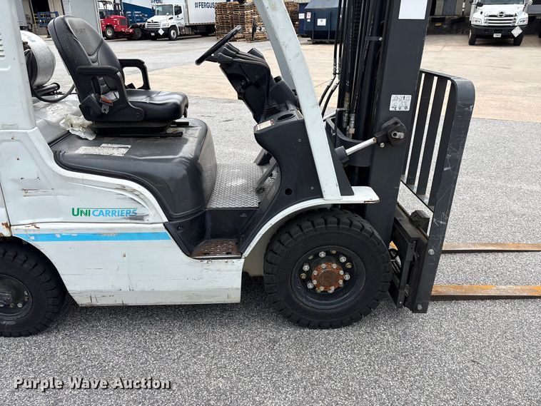 image for item EF1072 2017 UniCarriers PF50 forklift