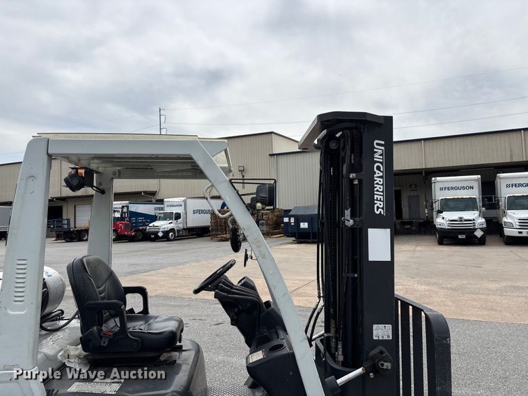 image for item EF1072 2017 UniCarriers PF50 forklift