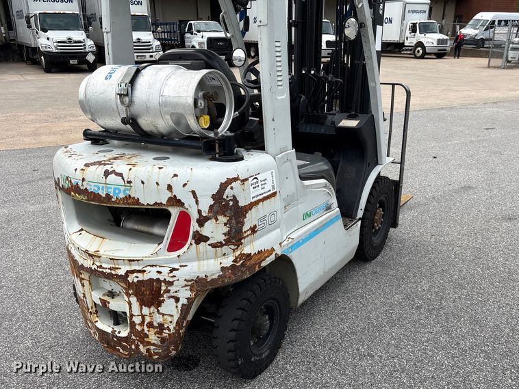 image for item EF1072 2017 UniCarriers PF50 forklift