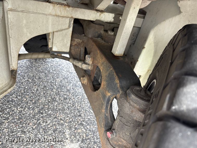 image for item EF1072 2017 UniCarriers PF50 forklift