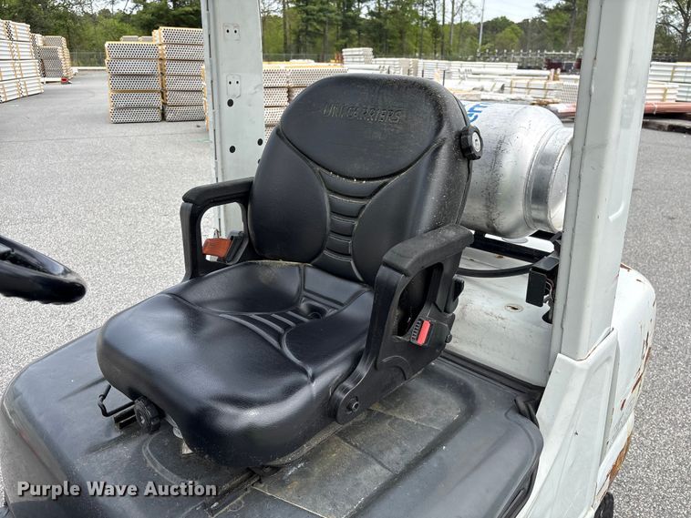 image for item EF1072 2017 UniCarriers PF50 forklift