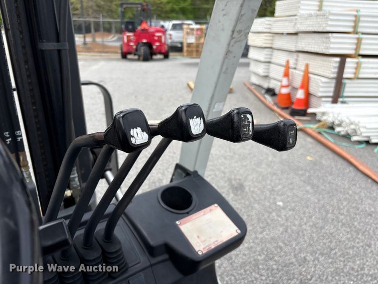 image for item EF1072 2017 UniCarriers PF50 forklift