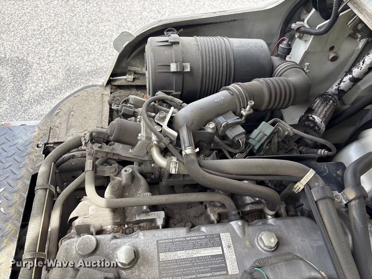 image for item EF1072 2017 UniCarriers PF50 forklift