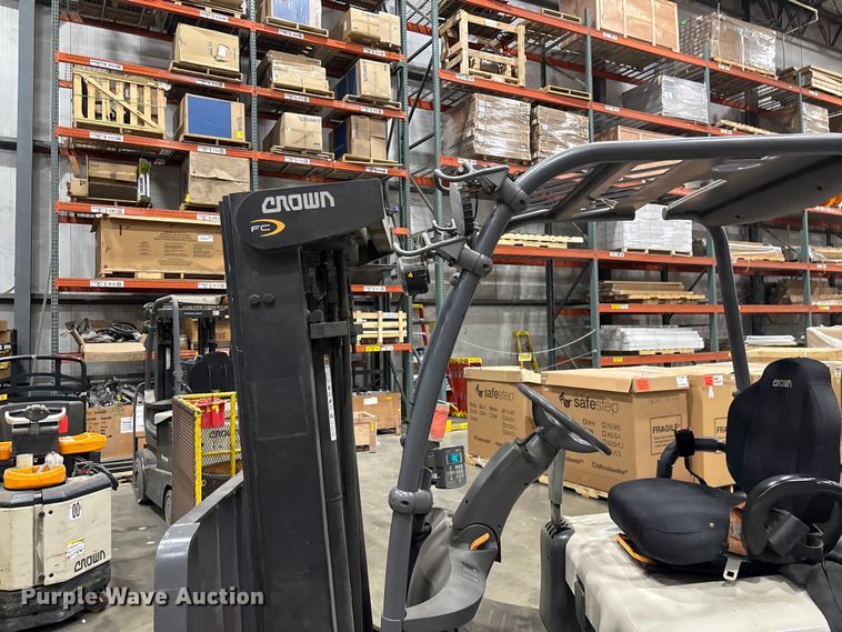 image for item EF1073 2018 Crown FC5214-40 forklift