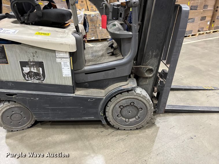 image for item EF1073 2018 Crown FC5214-40 forklift