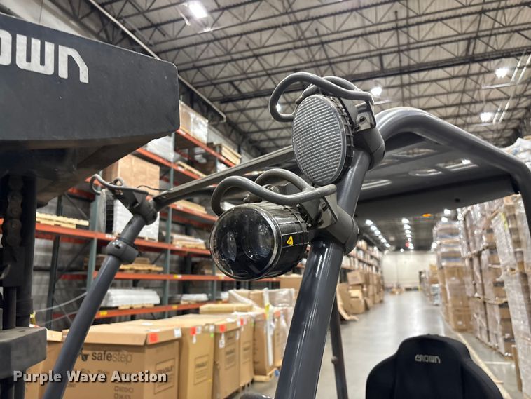 image for item EF1073 2018 Crown FC5214-40 forklift