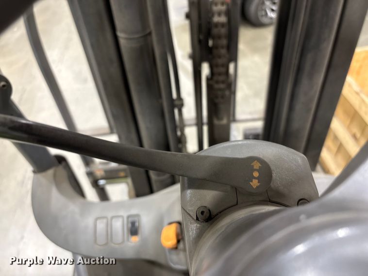 image for item EF1073 2018 Crown FC5214-40 forklift