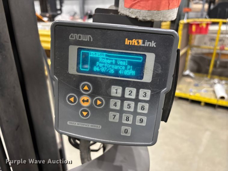 image for item EF1073 2018 Crown FC5214-40 forklift