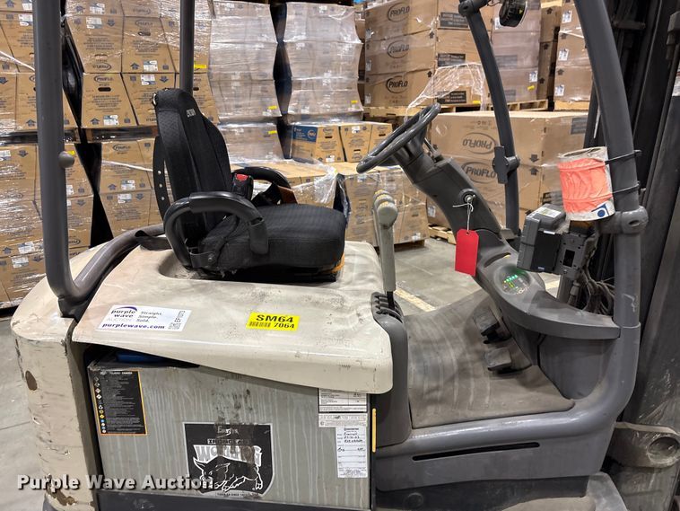 image for item EF1073 2018 Crown FC5214-40 forklift