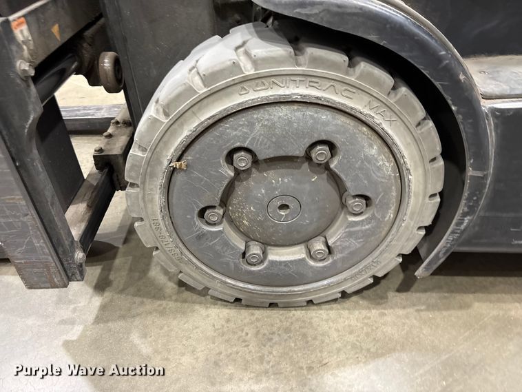 image for item EF1073 2018 Crown FC5214-40 forklift