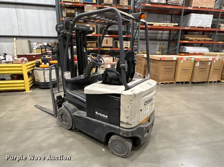 image for item EF1074 2018 Crown FC5214-40 forklift