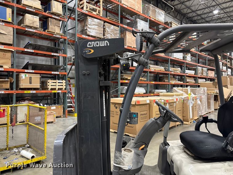 image for item EF1074 2018 Crown FC5214-40 forklift
