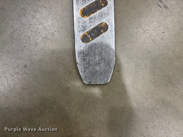 image for item EF1074 2018 Crown FC5214-40 forklift