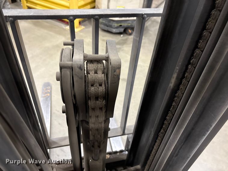 image for item EF1074 2018 Crown FC5214-40 forklift