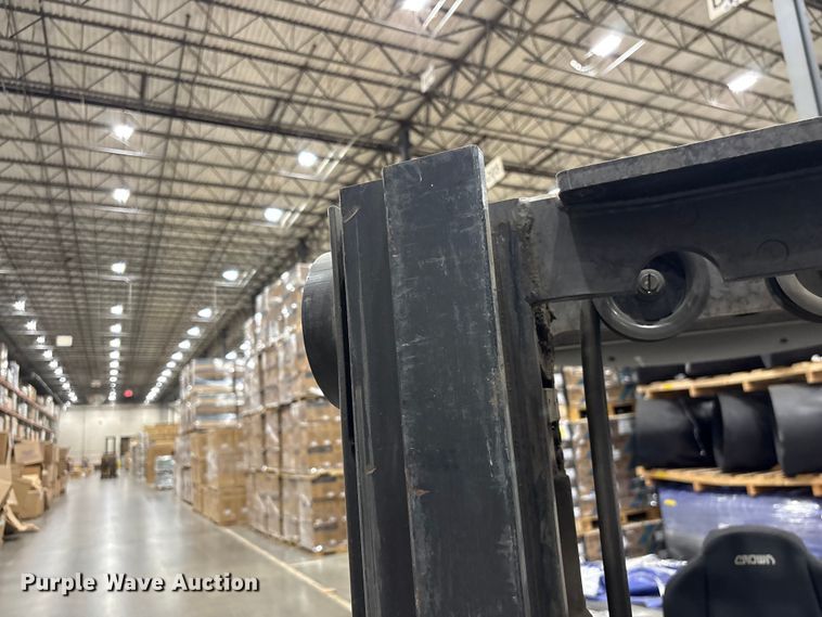 image for item EF1074 2018 Crown FC5214-40 forklift