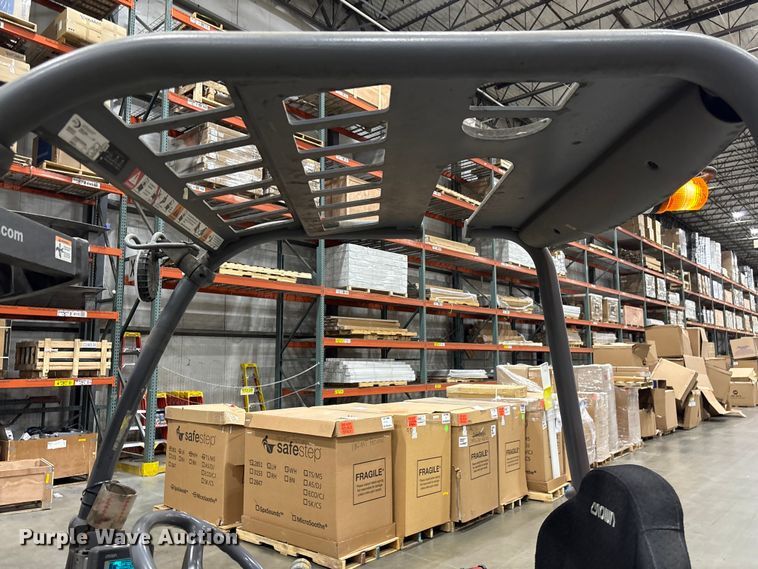 image for item EF1074 2018 Crown FC5214-40 forklift