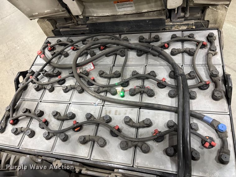 image for item EF1074 2018 Crown FC5214-40 forklift