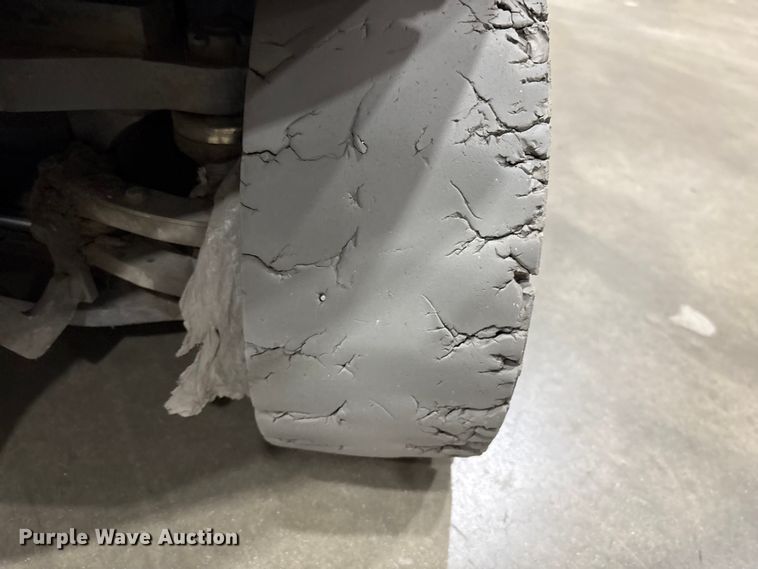 image for item EF1074 2018 Crown FC5214-40 forklift