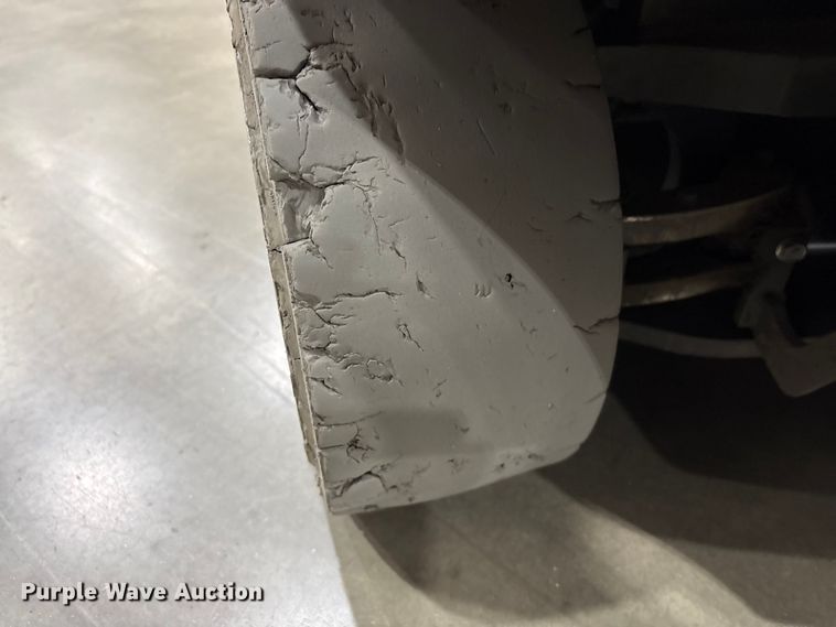 image for item EF1074 2018 Crown FC5214-40 forklift