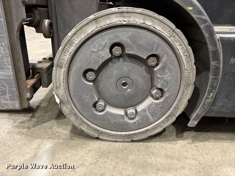 image for item EF1074 2018 Crown FC5214-40 forklift