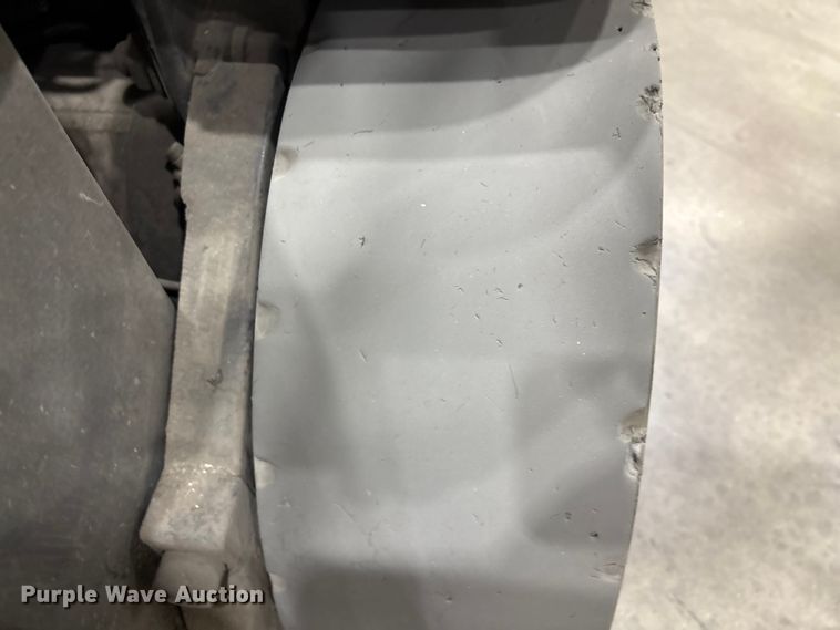 image for item EF1074 2018 Crown FC5214-40 forklift