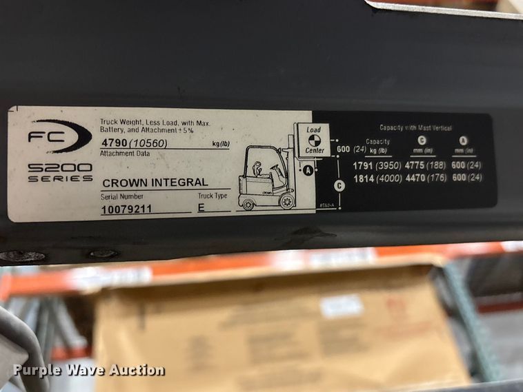 image for item EF1074 2018 Crown FC5214-40 forklift