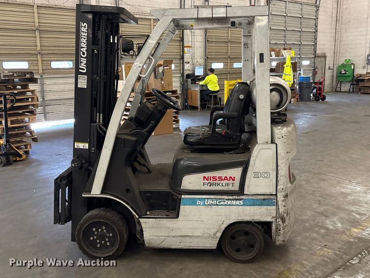 image for item EF1080 2014 Nissan CF30LP forklift