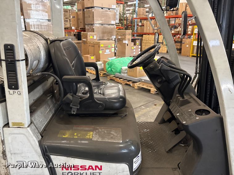 image for item EF1080 2014 Nissan CF30LP forklift