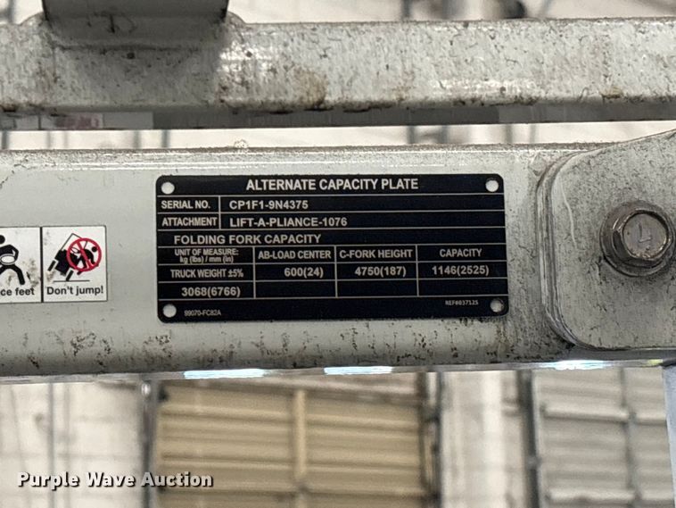 image for item EF1080 2014 Nissan CF30LP forklift