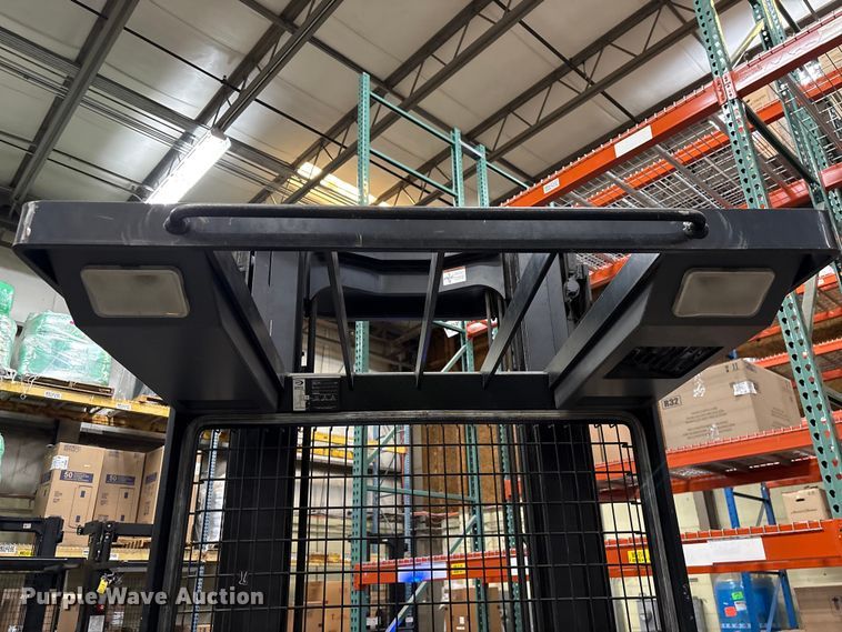 image for item EF1086 2017 Crown SP3520-30 order picker
