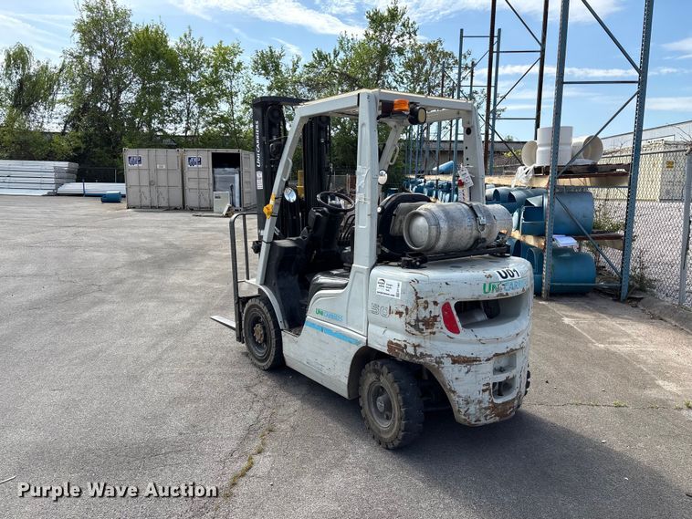 image for item EF1087 2017 UniCarriers PF50 forklift
