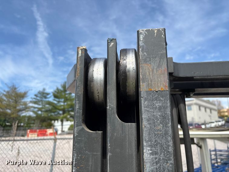 image for item EF1087 2017 UniCarriers PF50 forklift