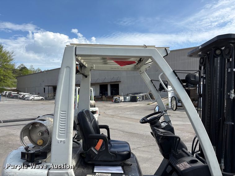 image for item EF1087 2017 UniCarriers PF50 forklift