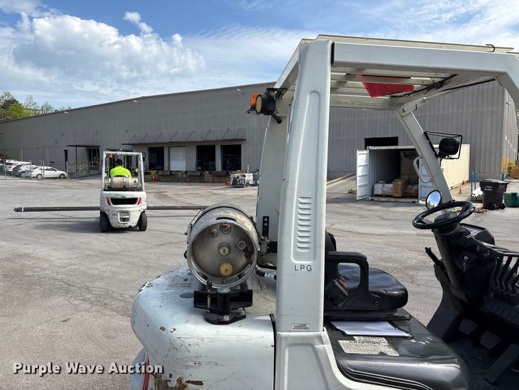 image for item EF1087 2017 UniCarriers PF50 forklift