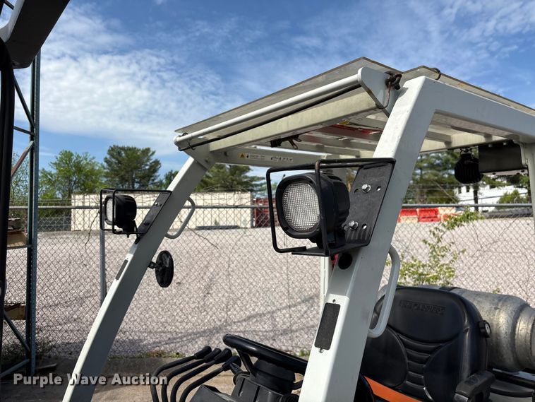 image for item EF1087 2017 UniCarriers PF50 forklift