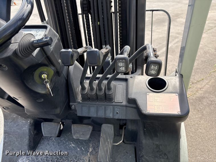 image for item EF1087 2017 UniCarriers PF50 forklift