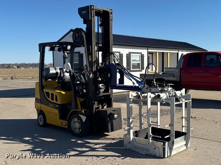 image for item EF2443 Yale GLC060VXNVSV113 forklift